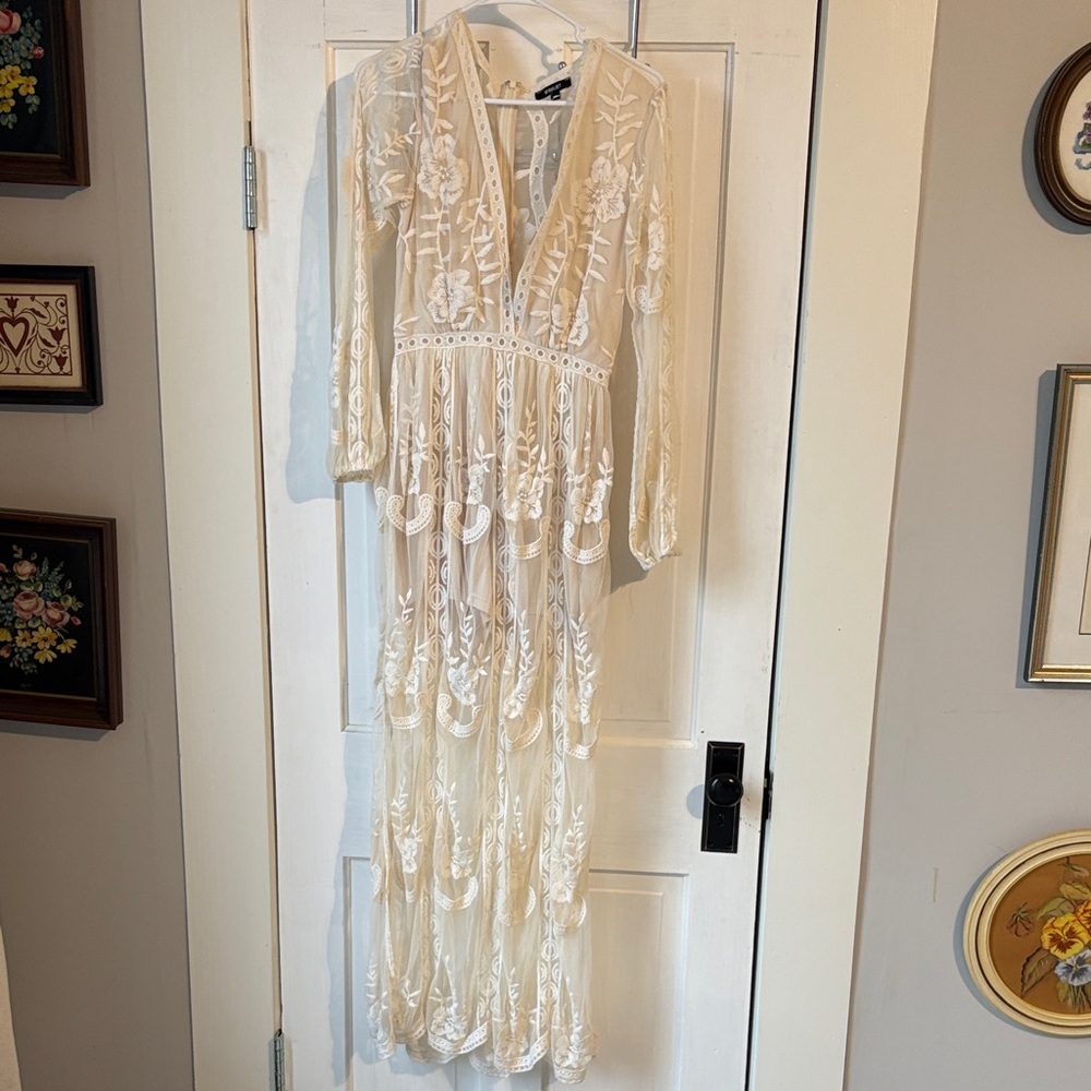 Wishlist Ivory‎ Lace Dress